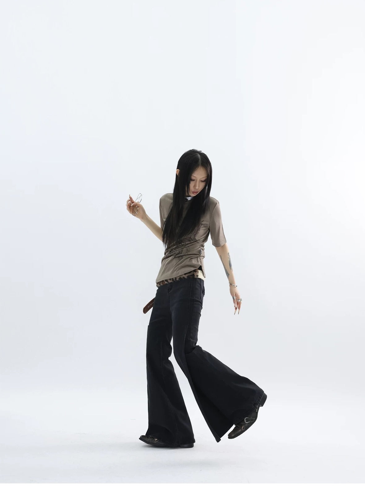 BLACK FLARE DENIM