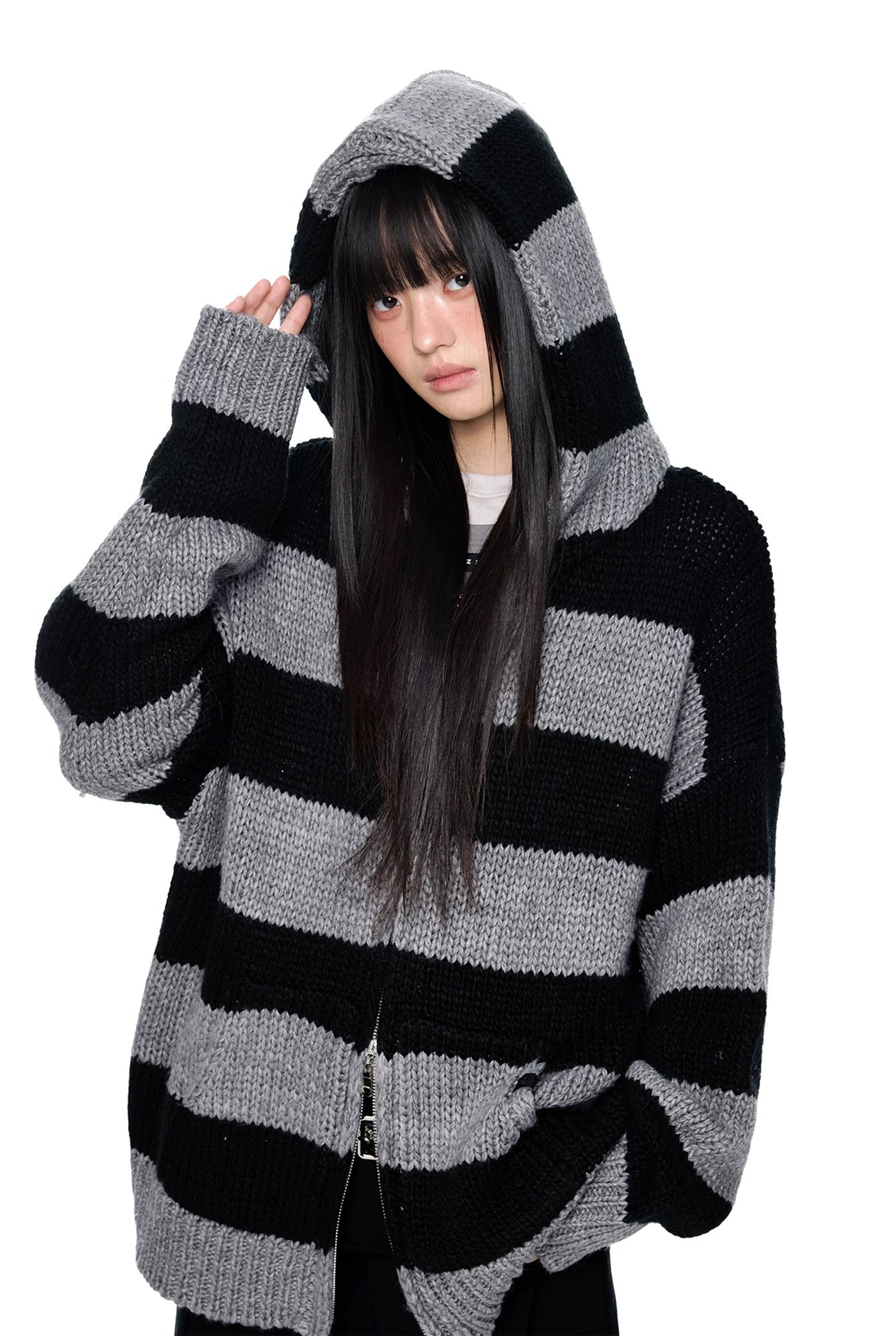 STRIPED HOODED SWEATER