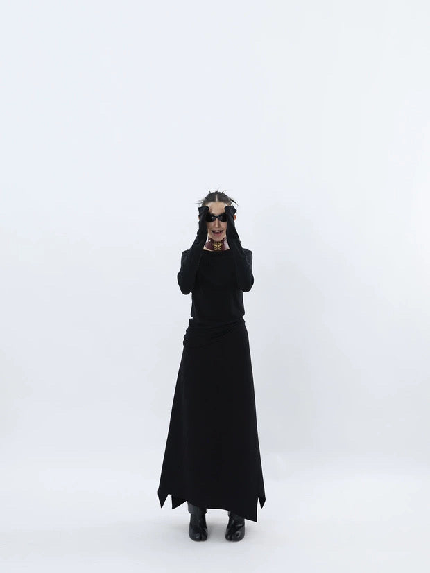 ARCH CUT SKIRT