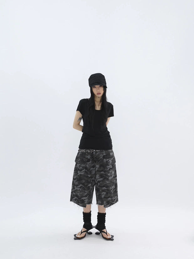 CAMO CARGO SHORTS