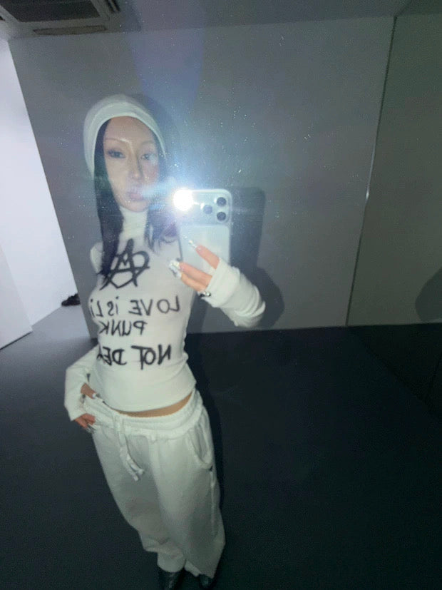 PUNK GRAFFITI HOODED TEE