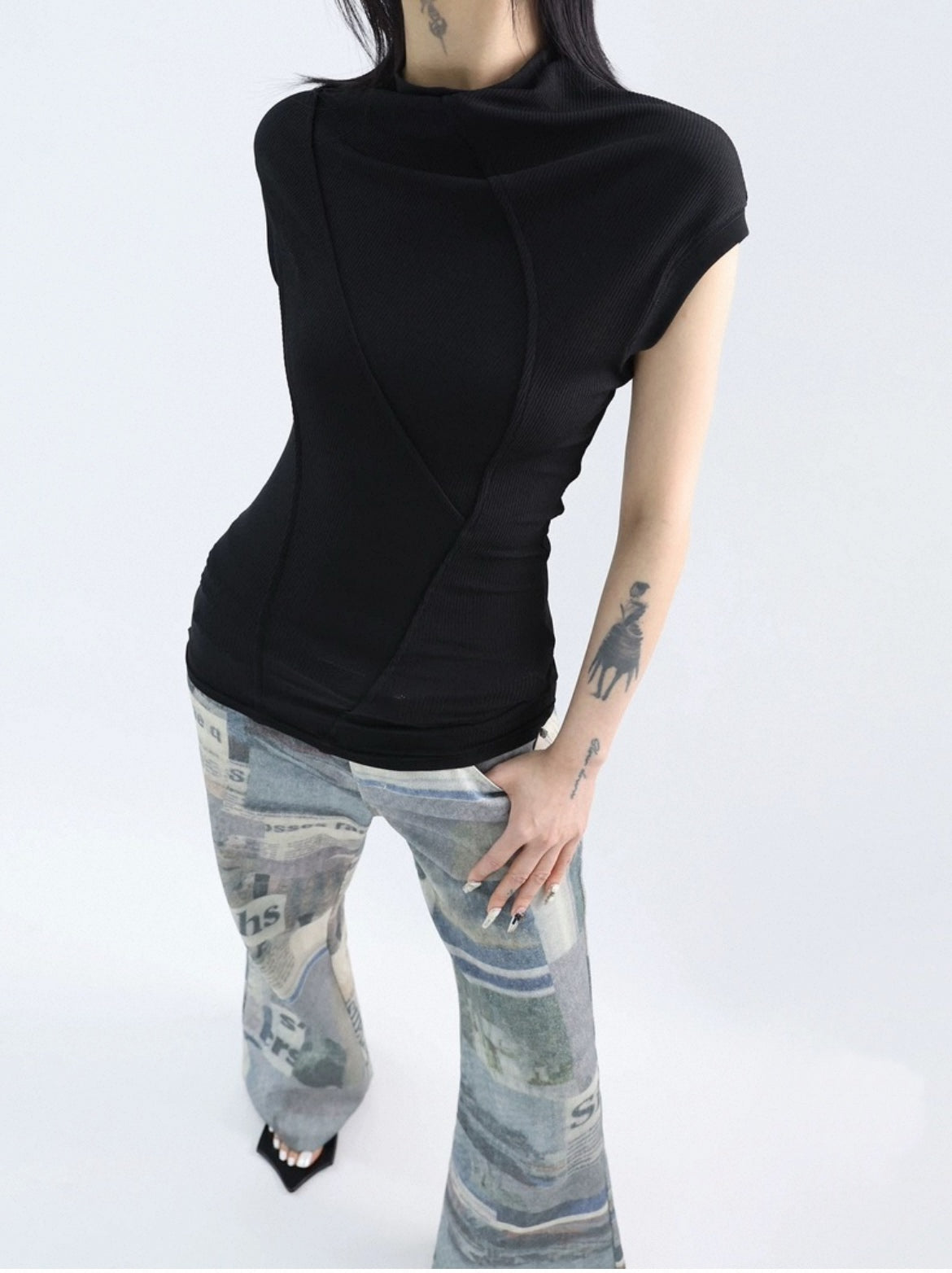 ASYMM RIB TANK