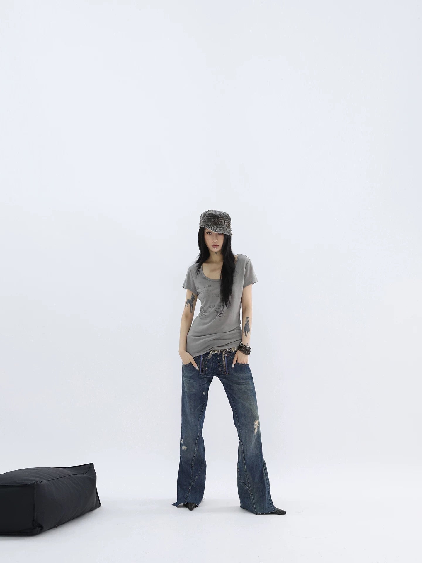 SHEER GRAPHIC TEE