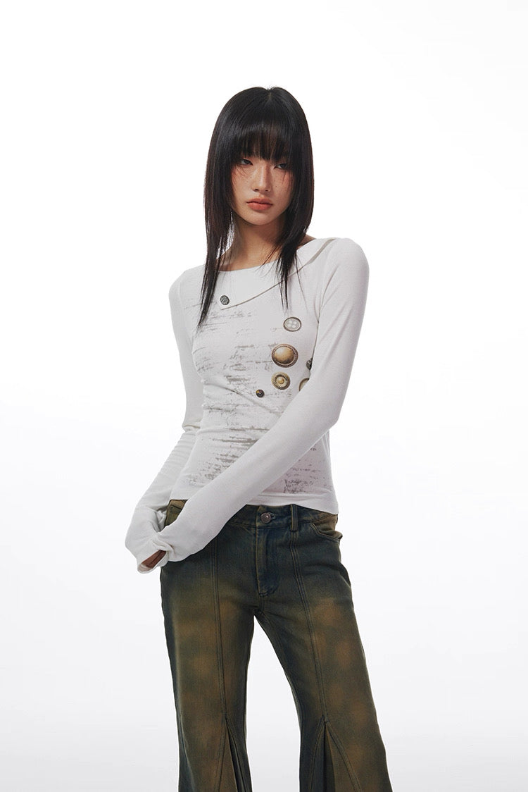BUTTON DETAIL TEE