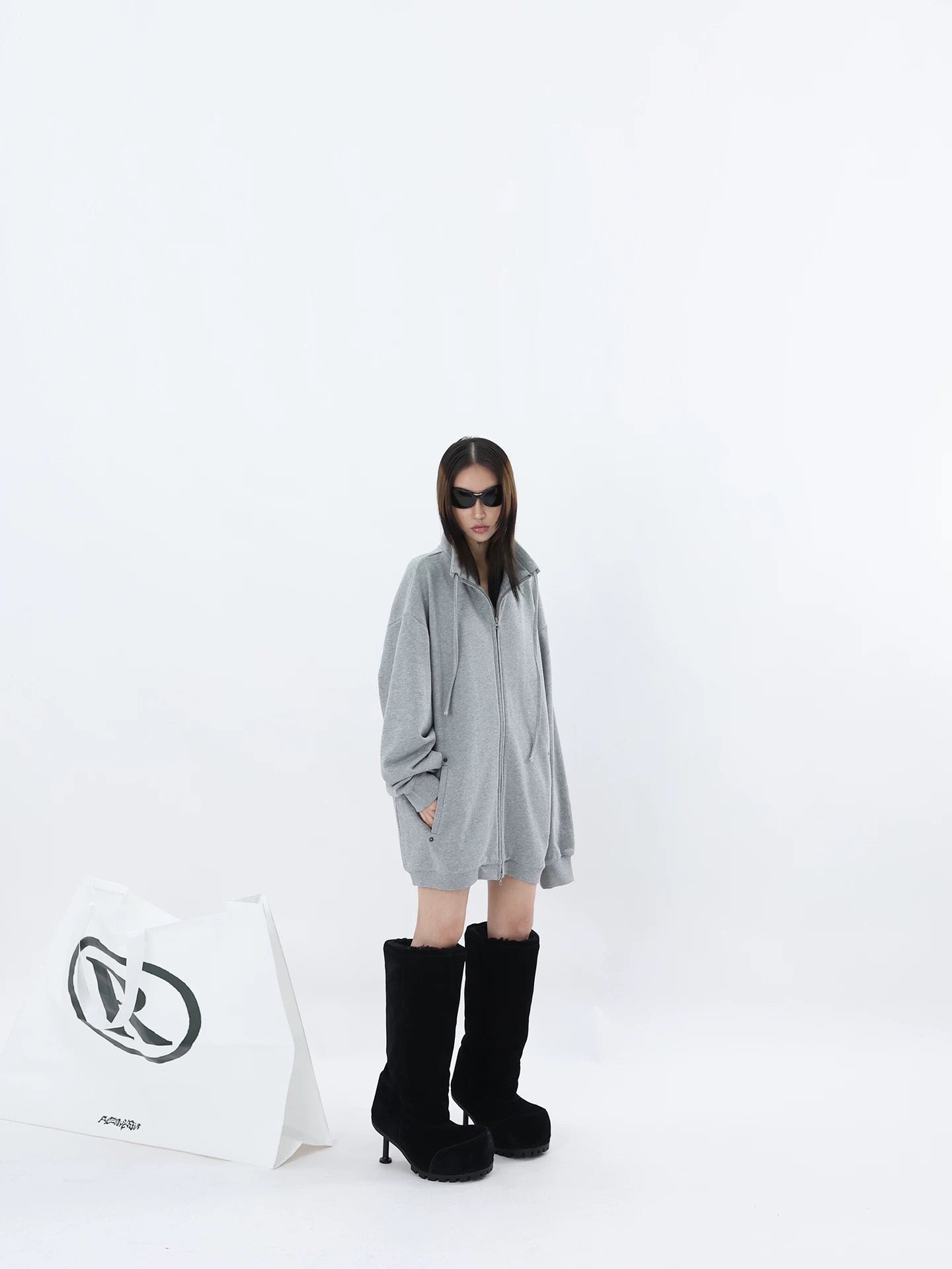 HEAVY DRAWSTRING HOODIE