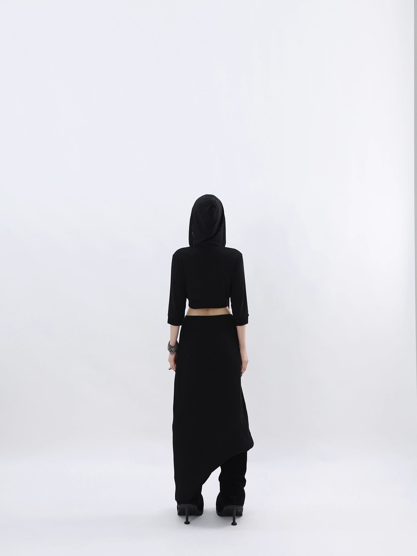 SHORT HOODED JACKET
