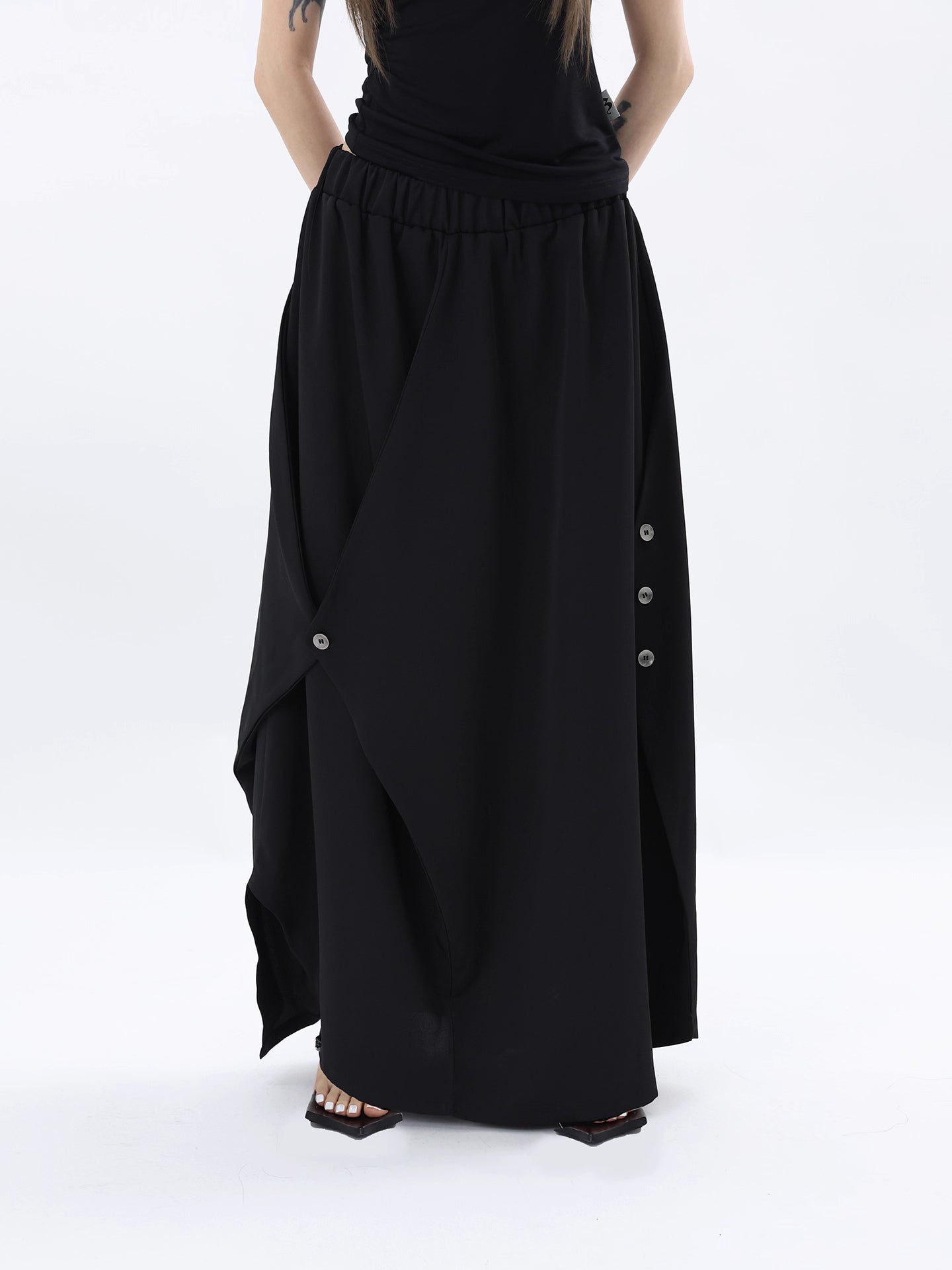ASYMMETRIC SUIT SKIRT