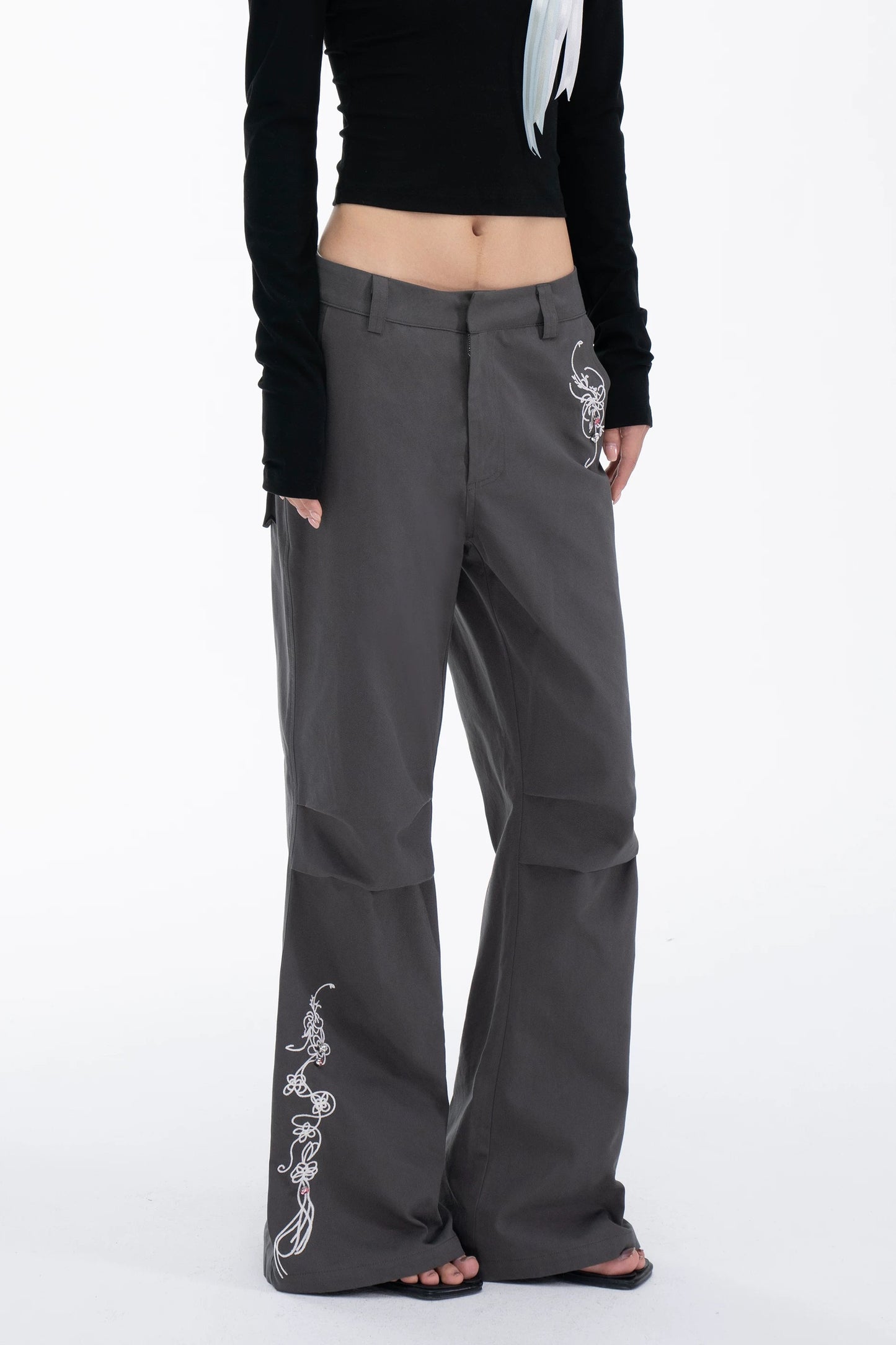 EMBROIDERED FLARE SLACKS