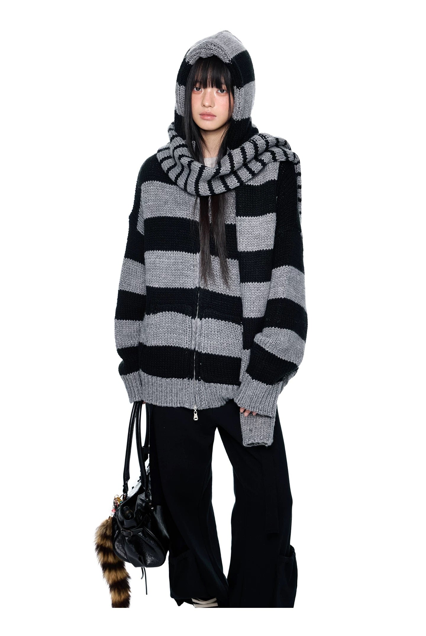 STRIPED HOODED SWEATER