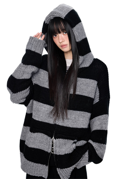 STRIPED HOODED SWEATER