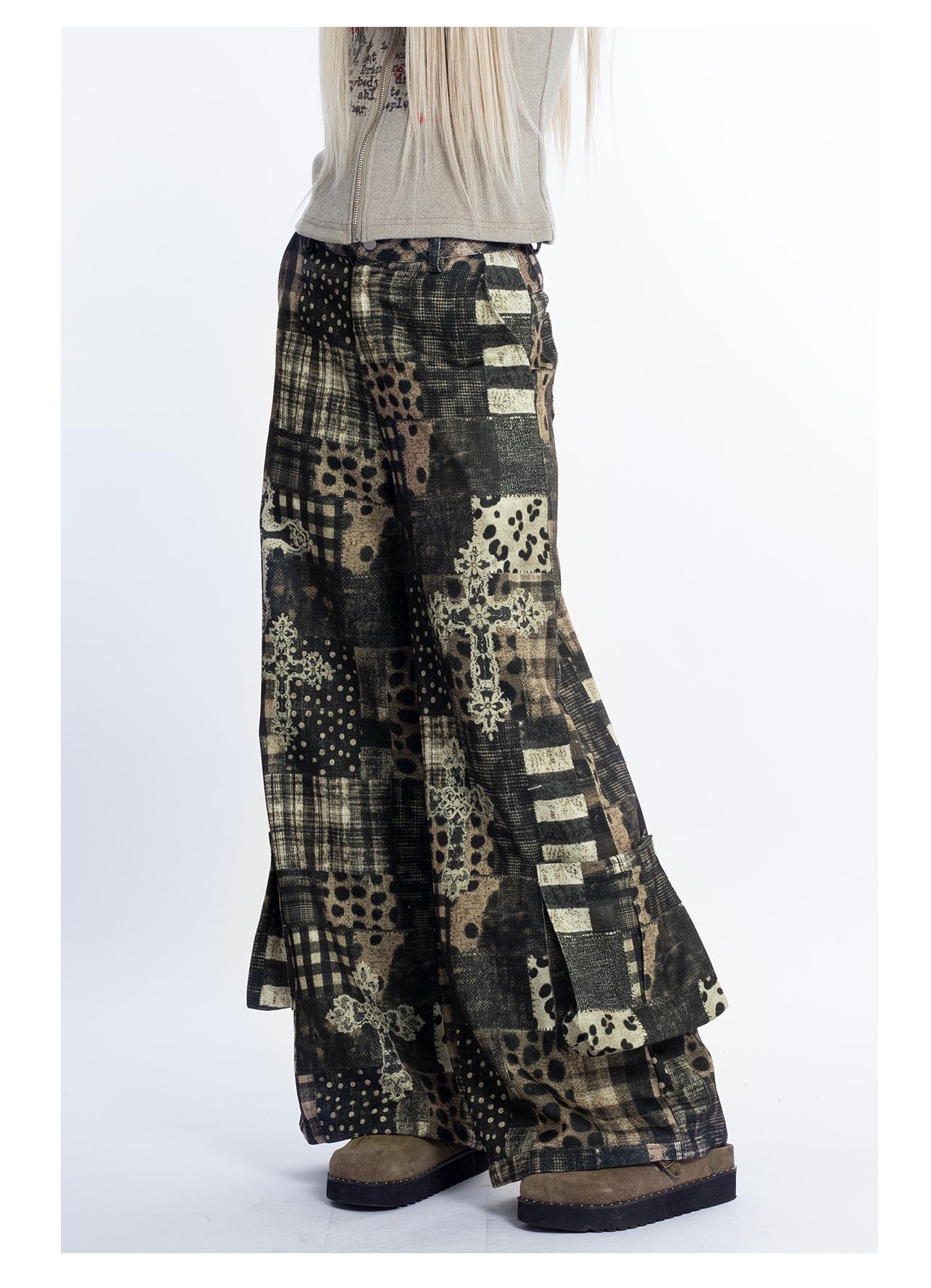 [4RE1GN] Patchwork Plaid Leopard Cross Printed Pants