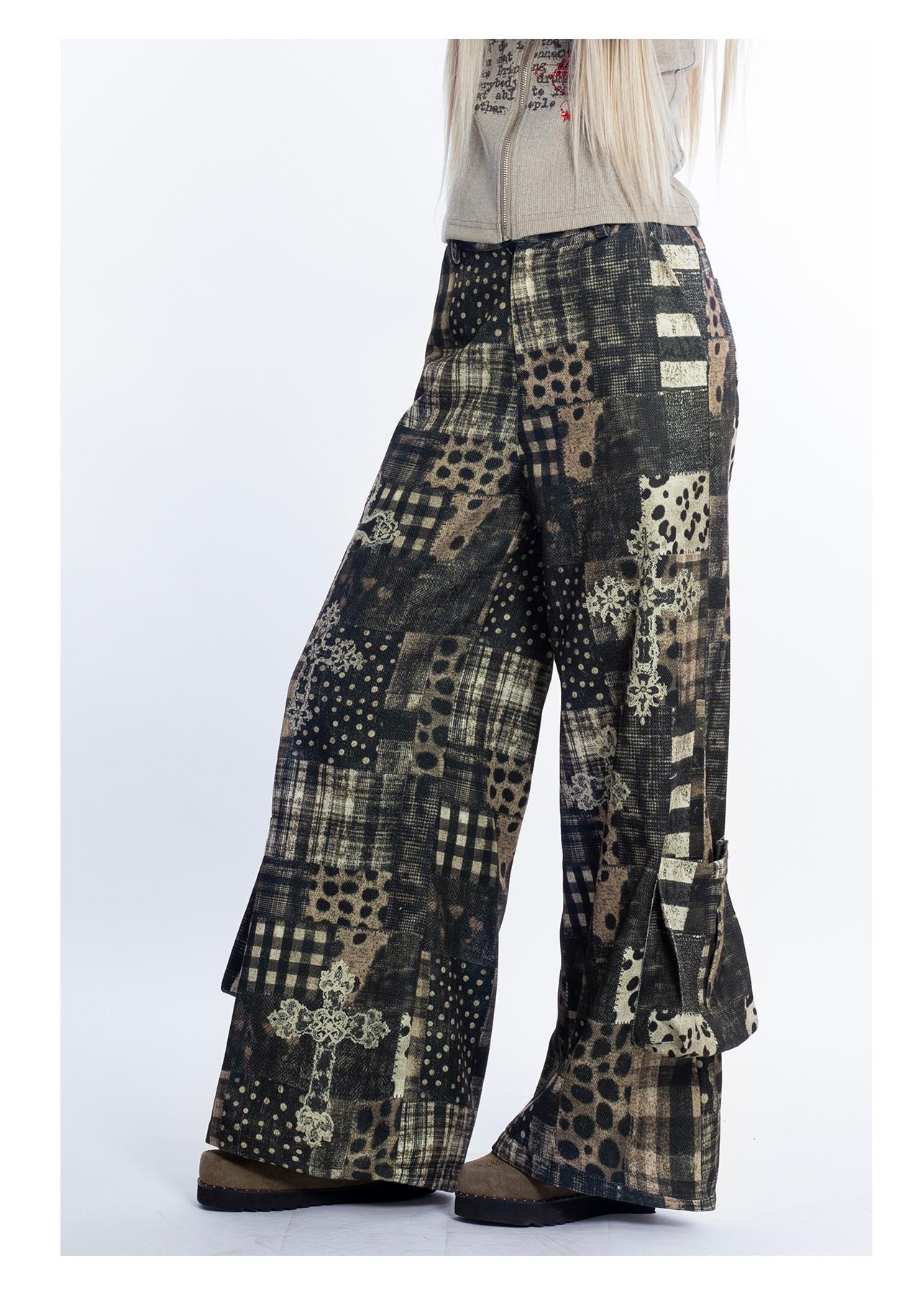 [4RE1GN] Patchwork Plaid Leopard Cross Printed Pants