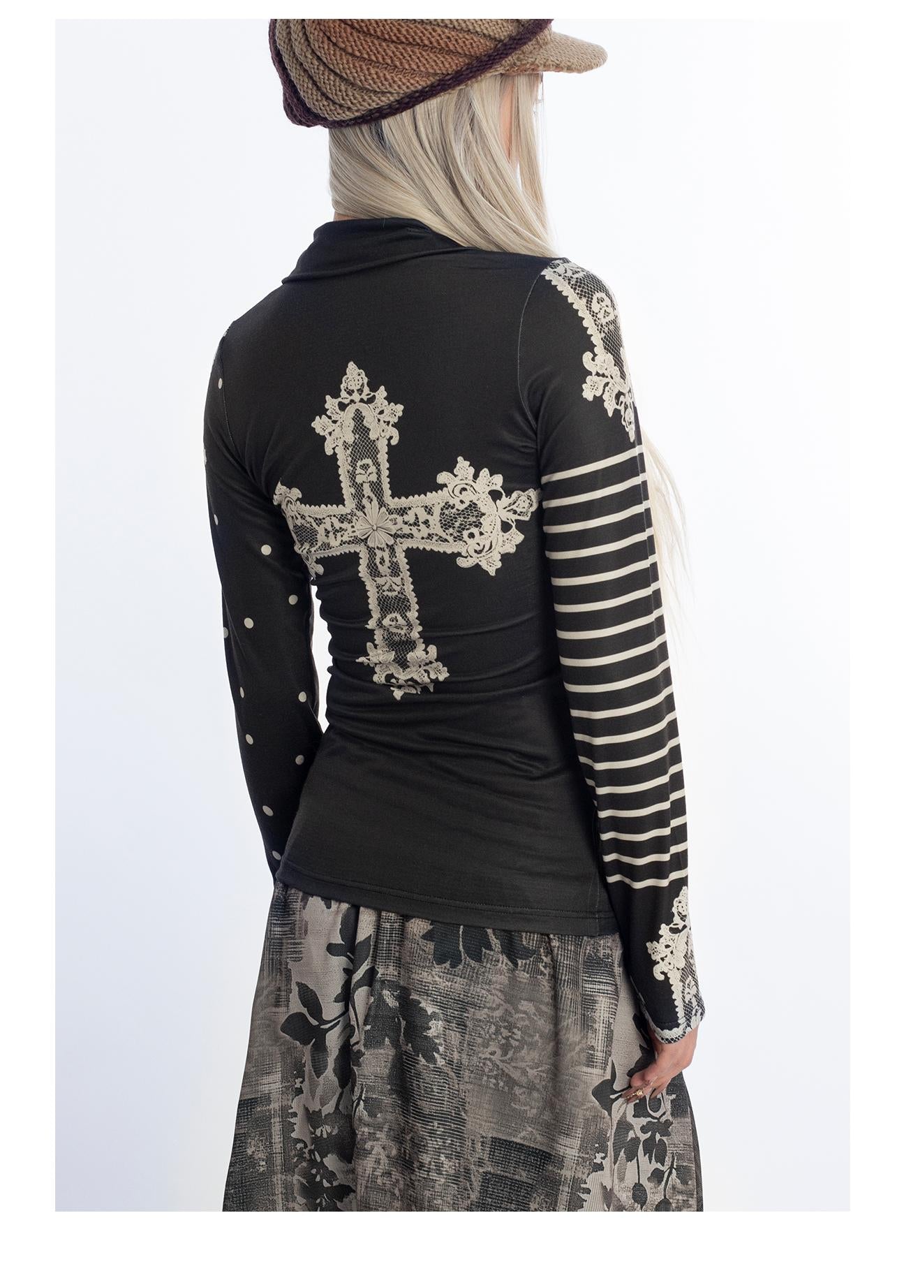 [4RE1GN] Lace Cross Print Asymmetric High-neck Top