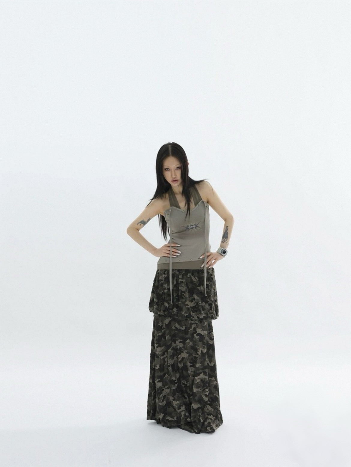 VINE SPIKE HALTER