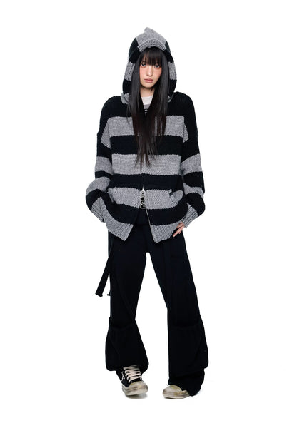 STRIPED HOODED SWEATER