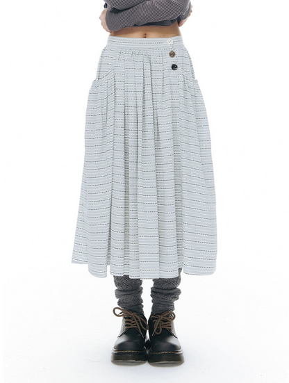 BUTTON FRONT WAVE SKIRT