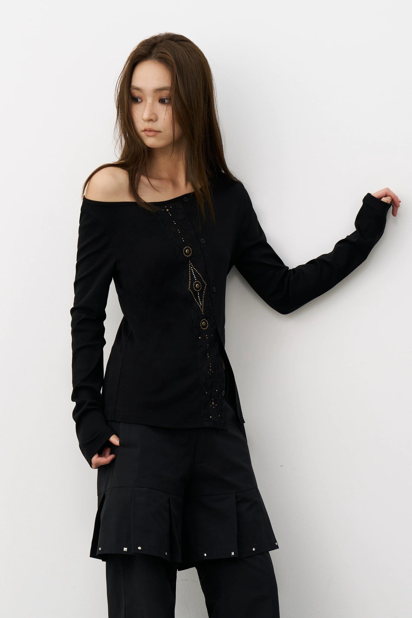 GEOMETRIC BEADED TOP