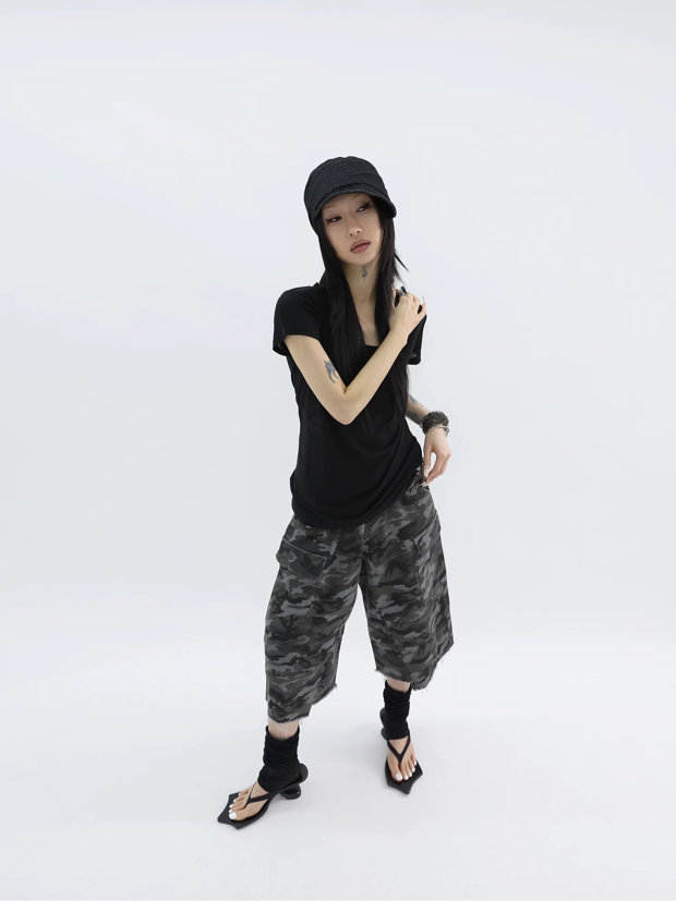 CAMO CARGO SHORTS