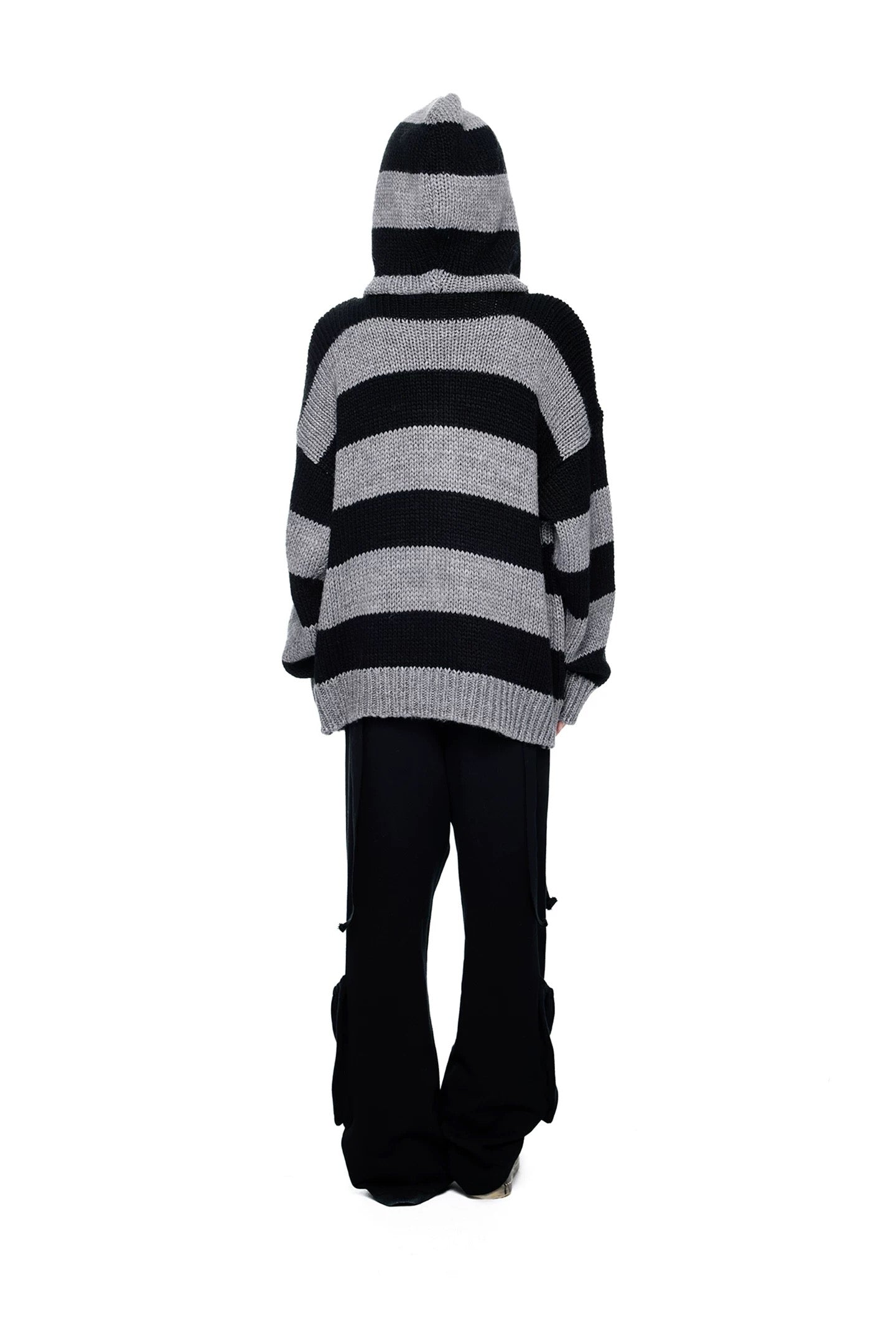 STRIPED HOODED SWEATER