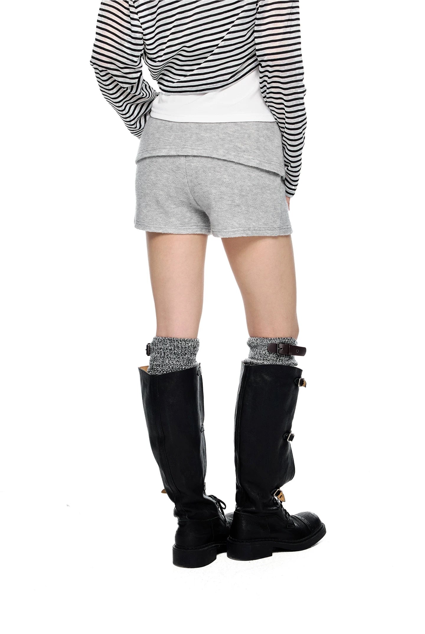 LOW WAIST SWEAT SHORTS