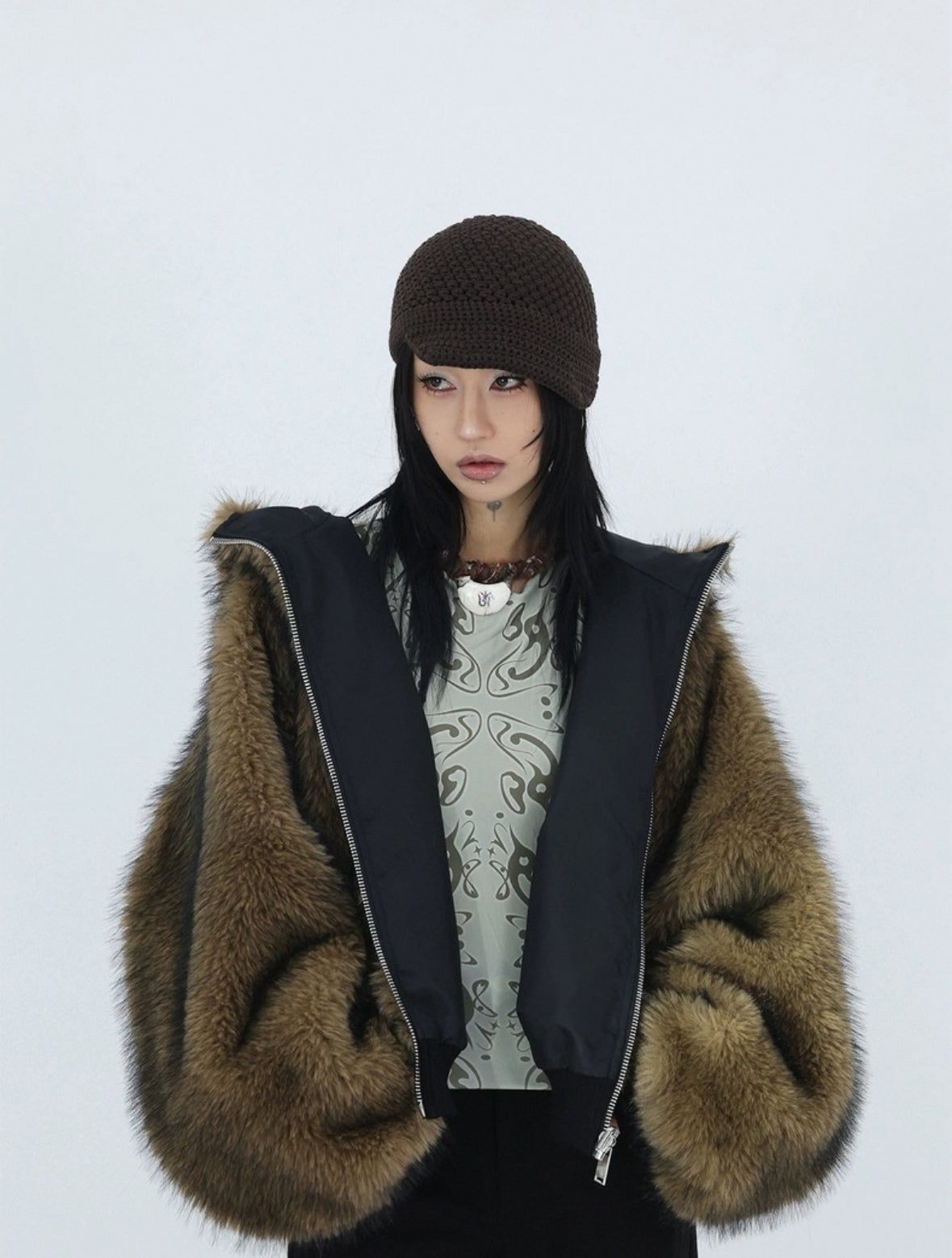 HYBRID FUR BOMBER