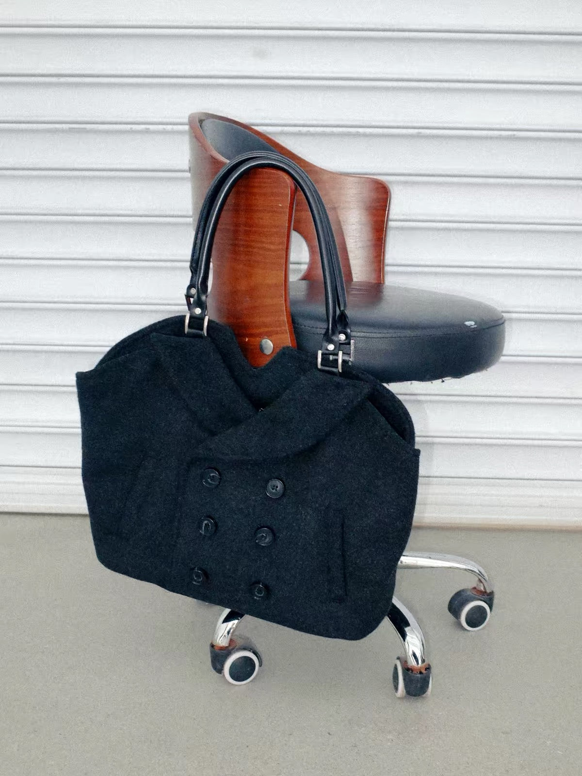TAILORED COAT SHOULDER BAG
