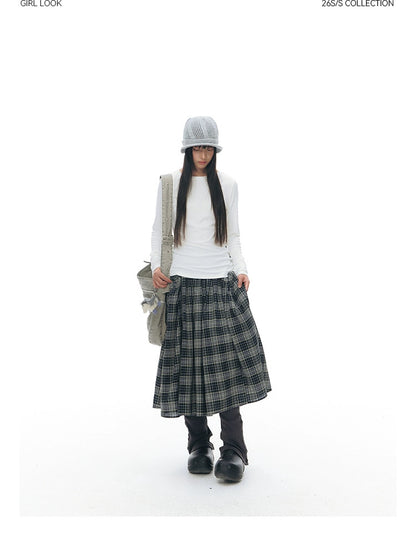 BUTTON FRONT WAVE SKIRT