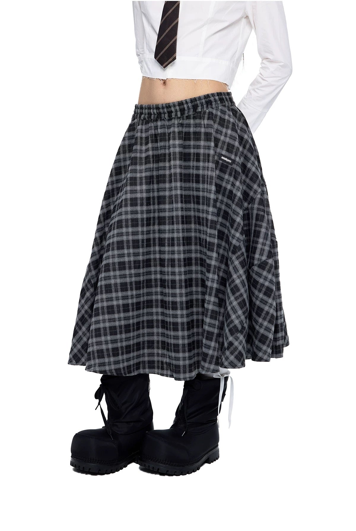 PLAID PLEATED SKIRT