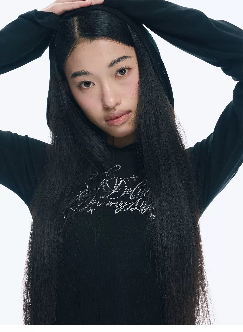 LIGHTWEIGHT HOODED LONG SLEEVE TOP