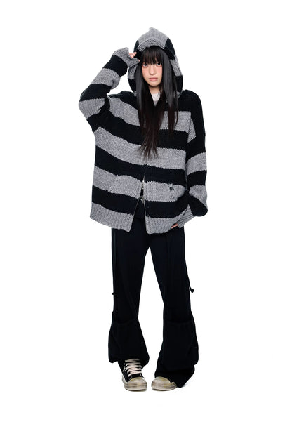STRIPED HOODED SWEATER