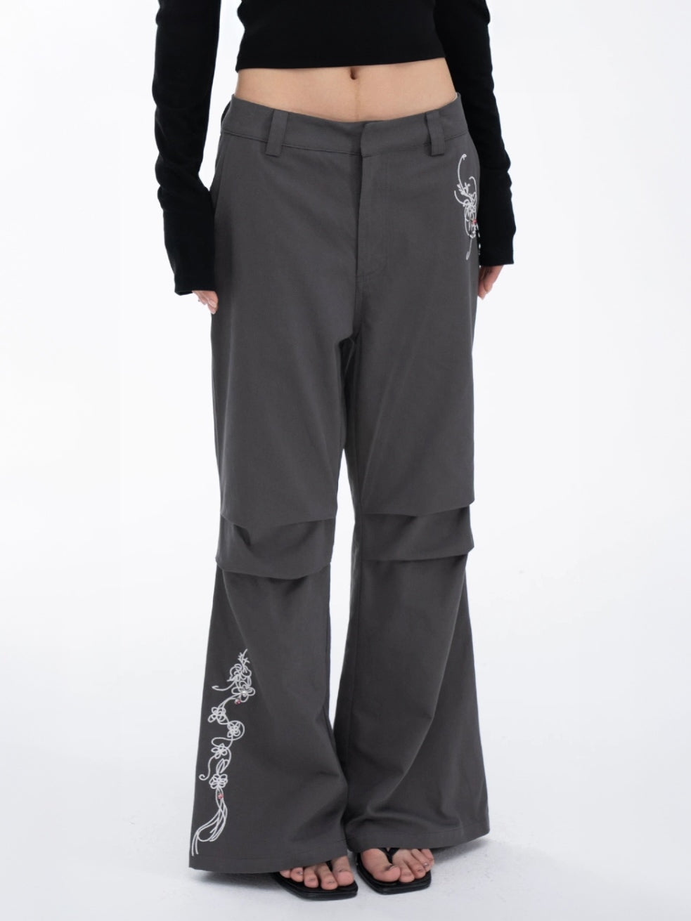 EMBROIDERED FLARE SLACKS