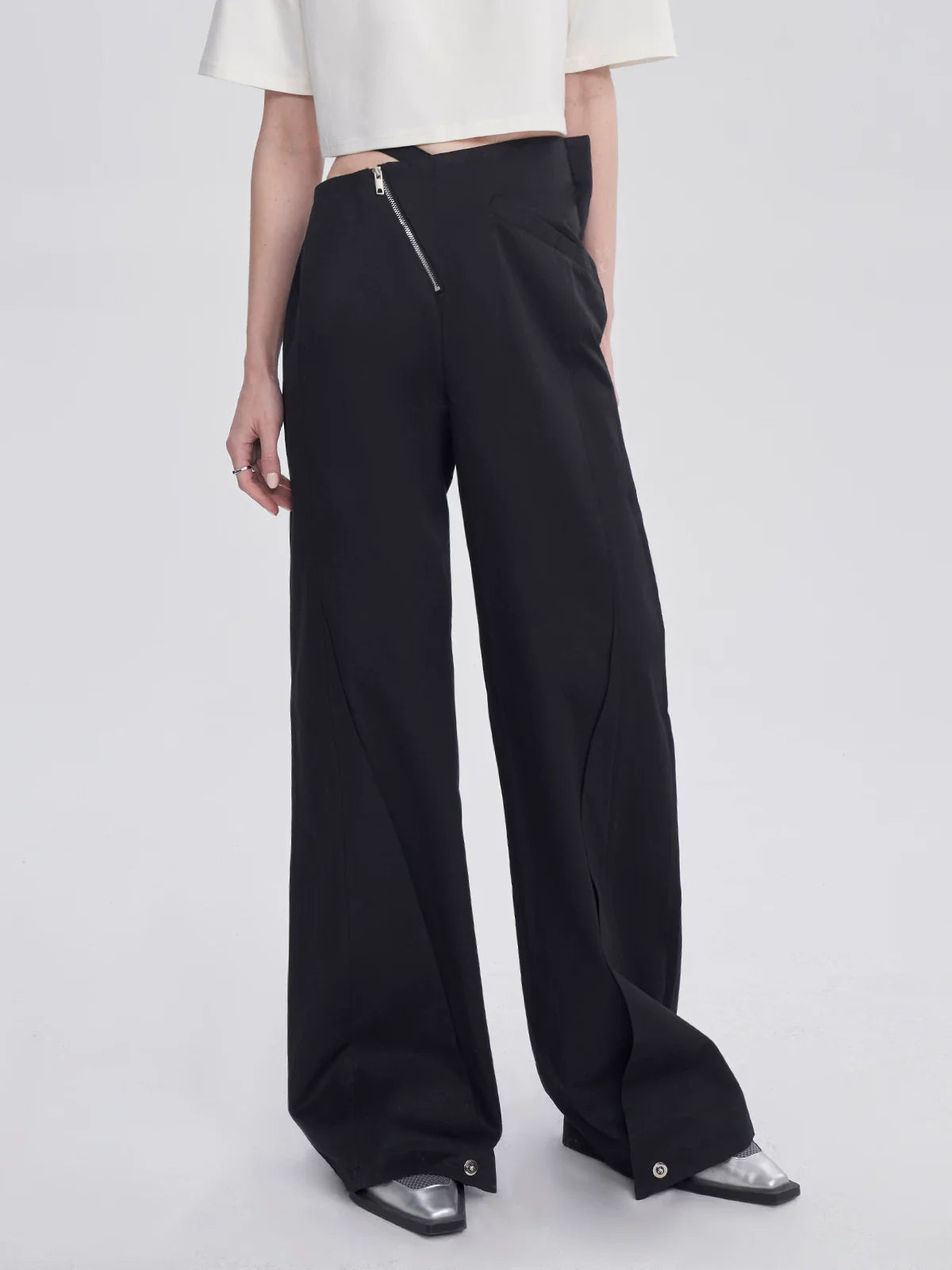 DIAGONAL-WAIST WIDE-LEG PANTS