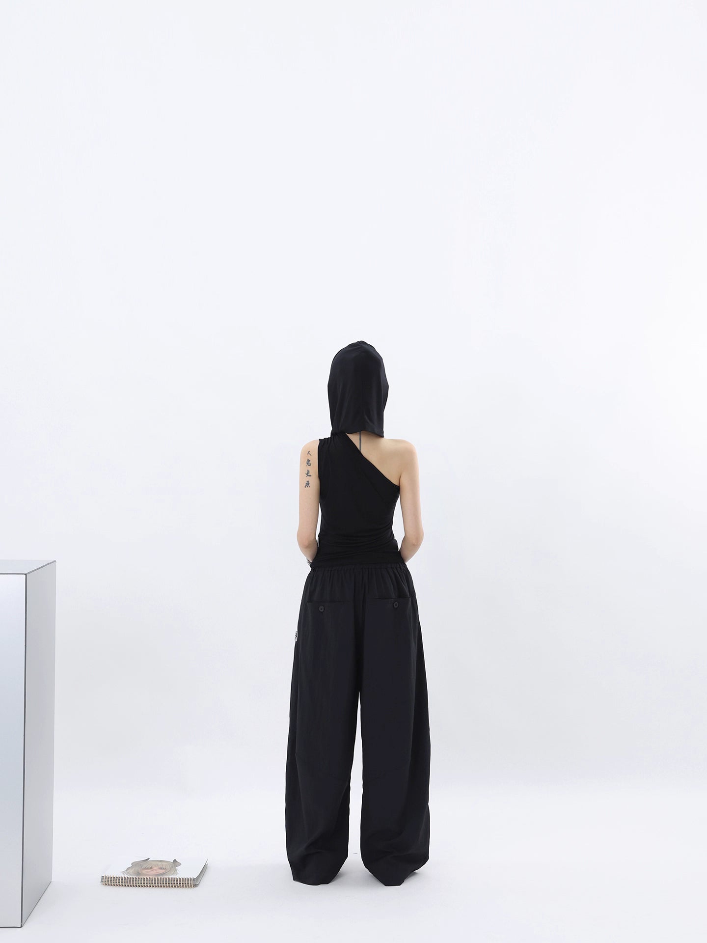 DRAPE BALLOON PANTS
