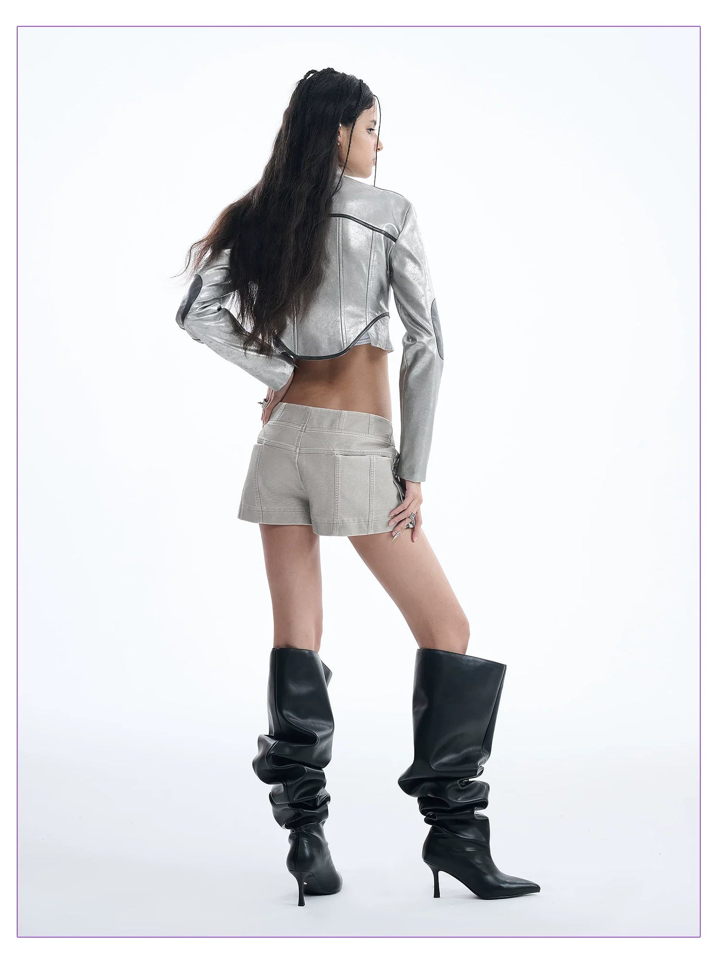 DIAGONAL STRAP LOW-RISE SHORTS