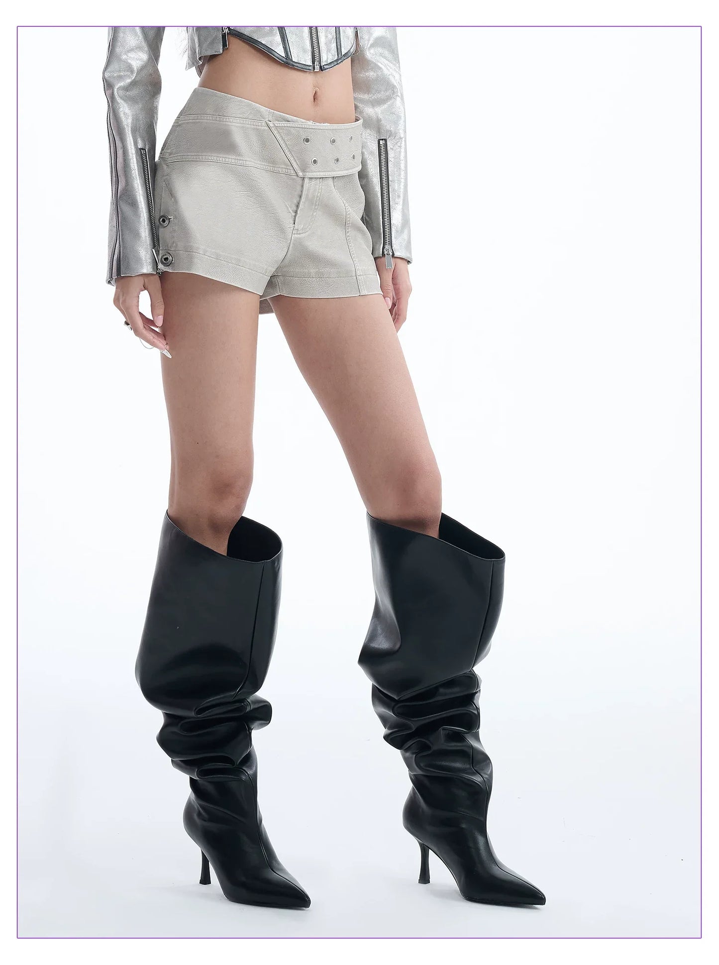 DIAGONAL STRAP LOW-RISE SHORTS