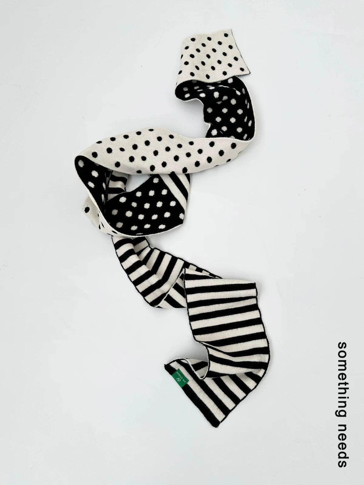 REVERSIBLE POLKA DOT SCARF