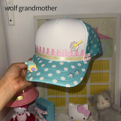 RETRO EMBROIDERED DUCK TONGUE CAP