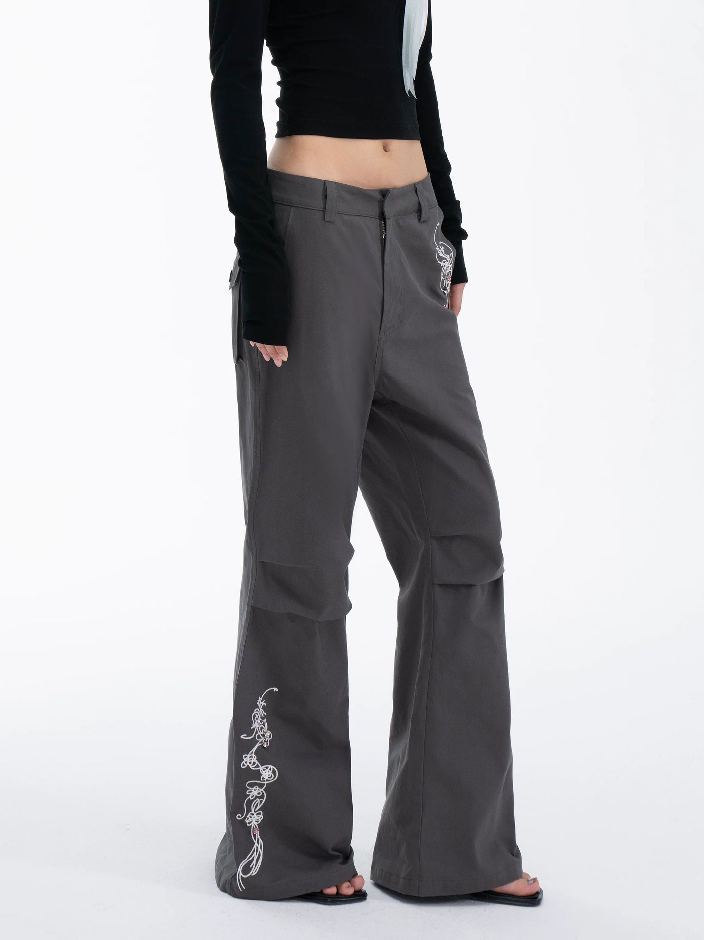 EMBROIDERED FLARE SLACKS