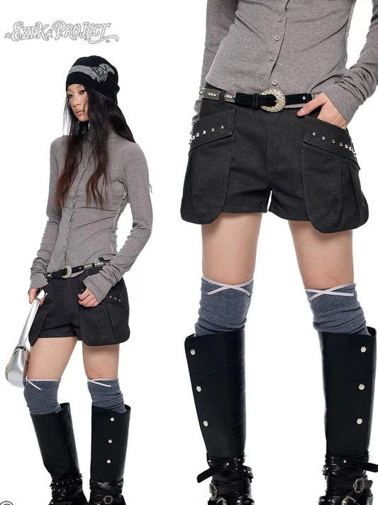 RETRO PLEATED CASUAL SHORTS