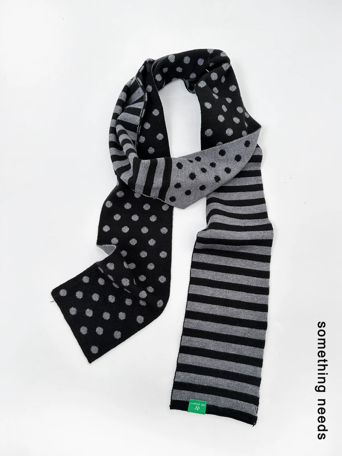 REVERSIBLE POLKA DOT SCARF