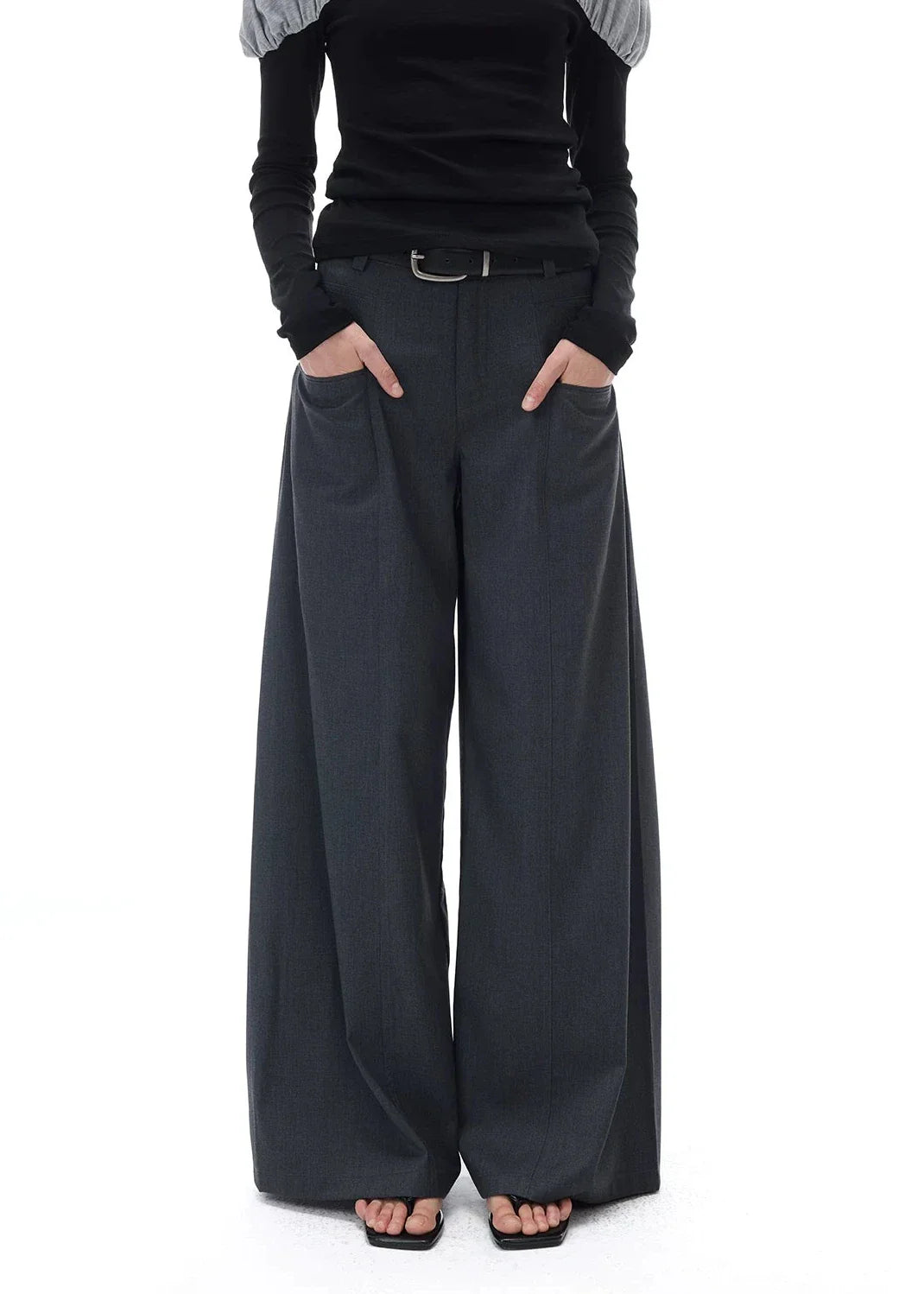 RELAXED GRAY PLEATED WIDE-LEG PANTS