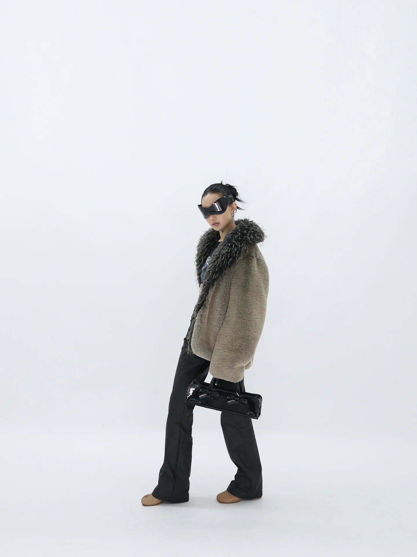 THICK FUR COLLAR COAT