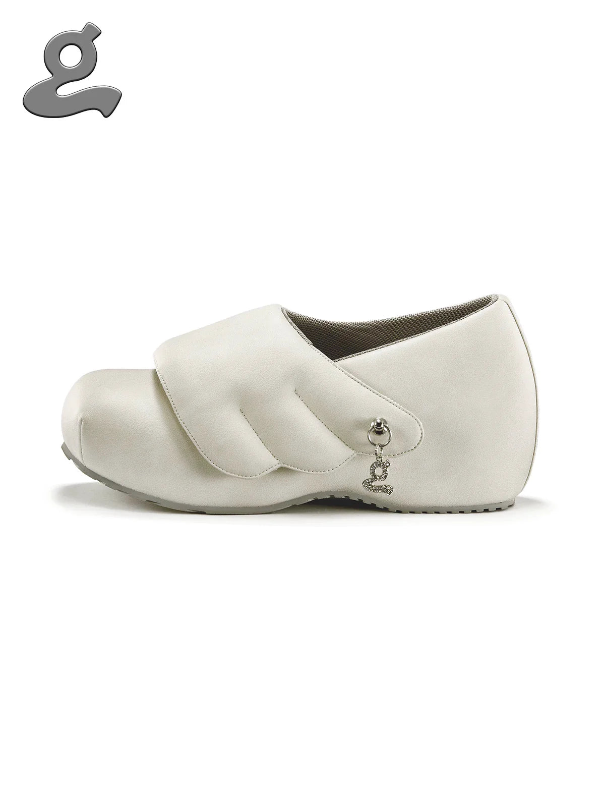 BEIGE VELCRO LOAFERS WITH WINGS