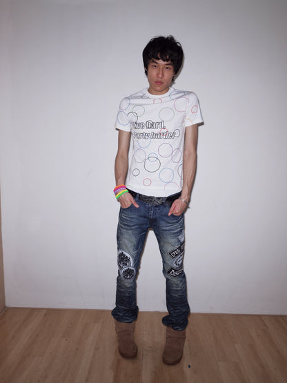 VIBRANT PARTY SLOGAN T-SHIRT