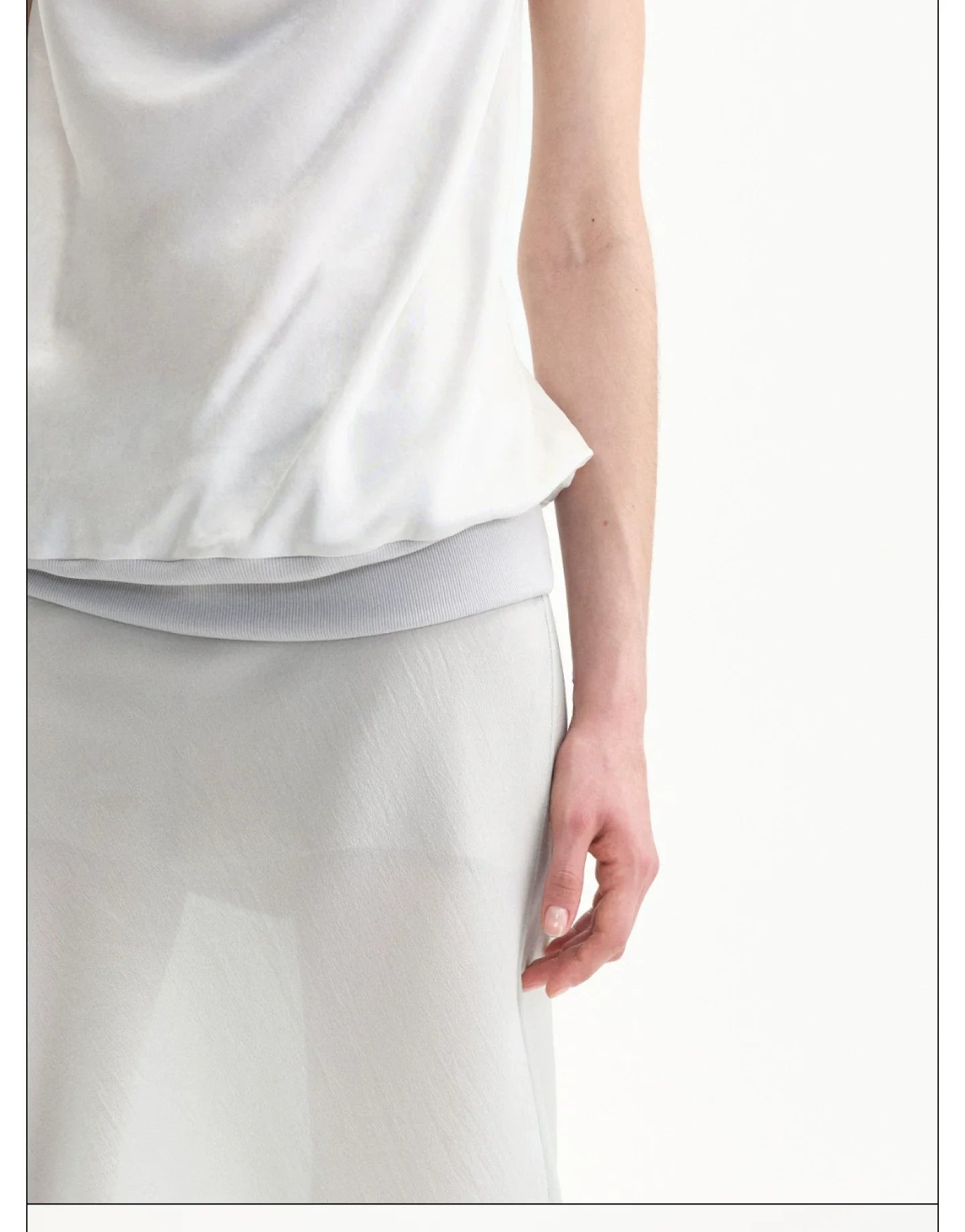 SOFT FLOW DRAPE TANK TOP