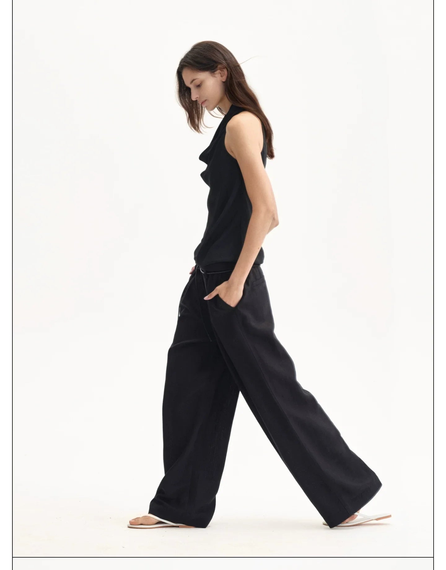 SOFT FLOW DRAPE TANK TOP