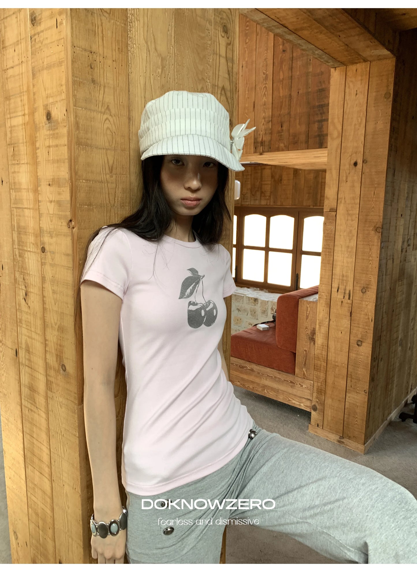 FITTED VERSATILE STRAIGHT-LEG PANTS