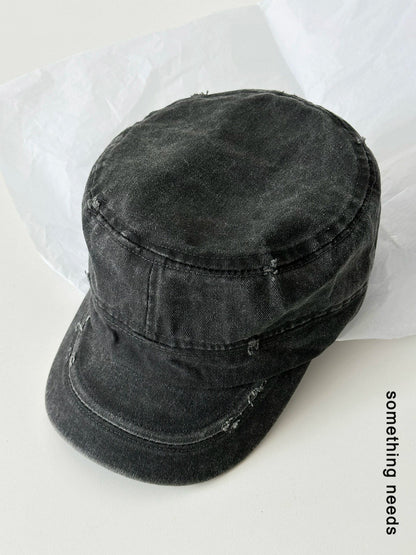 RETRO EQUESTRIAN DUCKBILL CAP