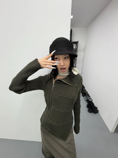 ASYMMETRY HIGH NECK SWEATER