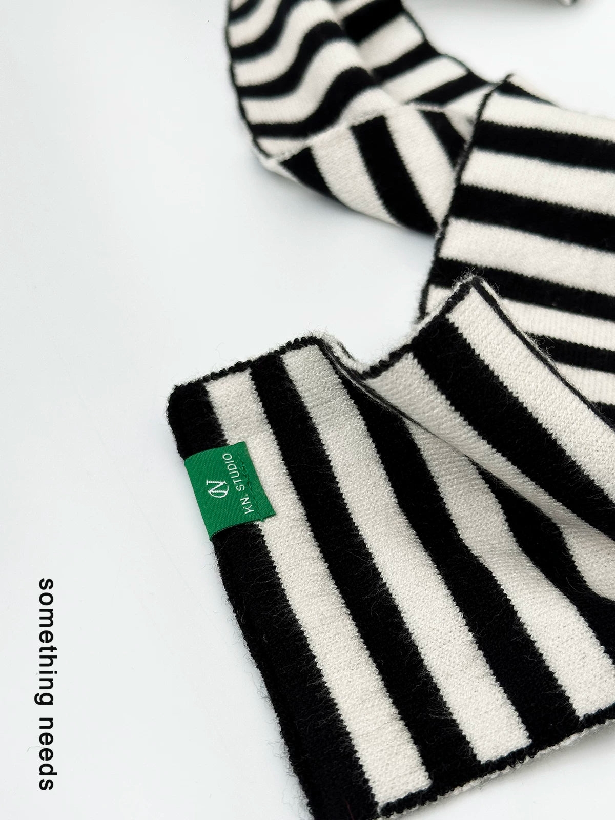 REVERSIBLE POLKA DOT SCARF